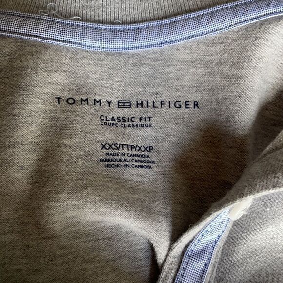 Tommy Hilfiger 2000’s Style Gray Collared Shirt w/ Logo (Size: XXS) - Picture 11 of 16